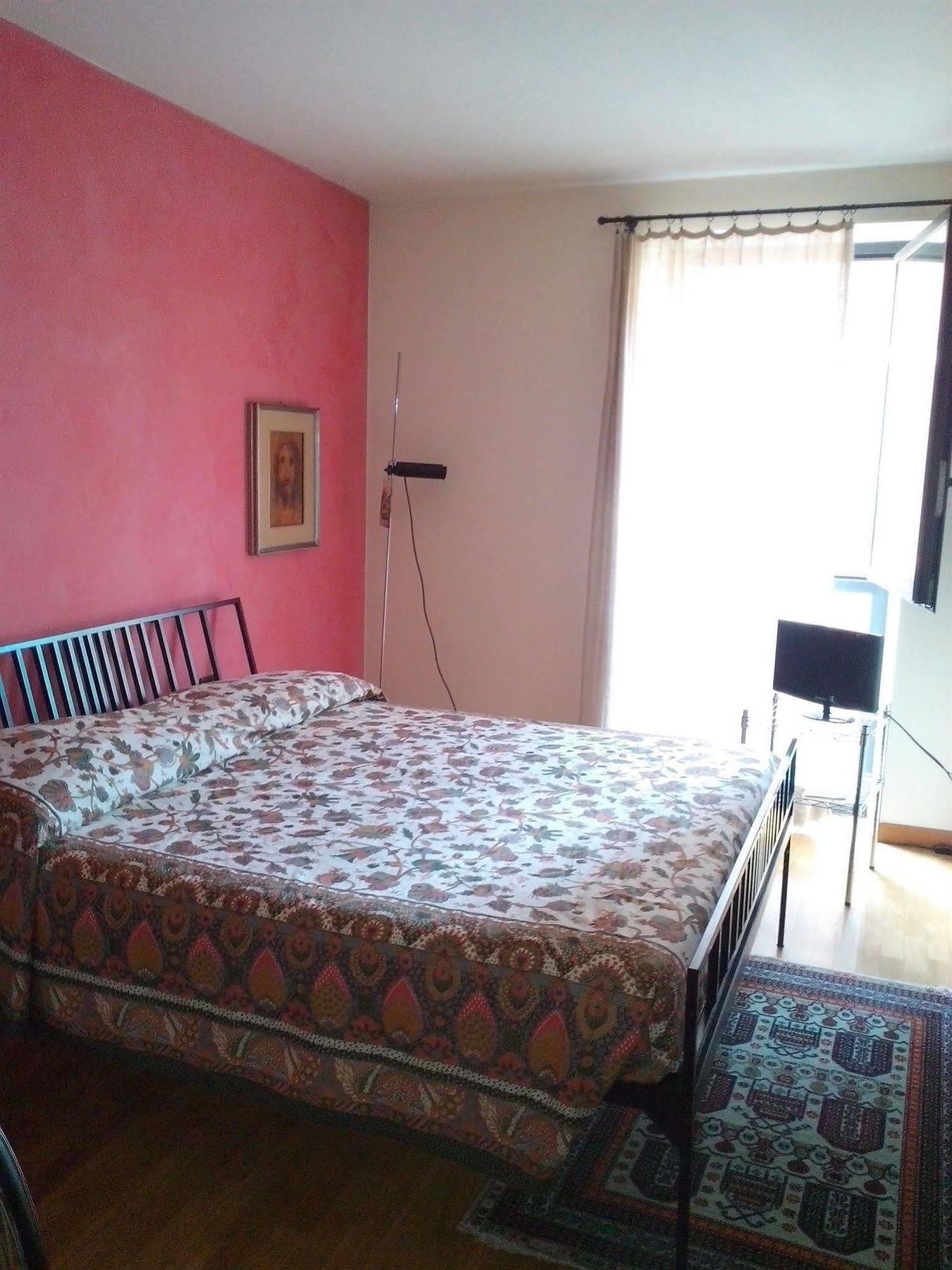 Mirabell Hotel Trezzo sull'Adda Luaran gambar