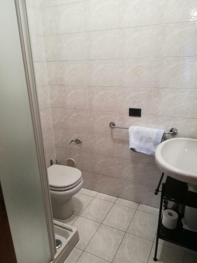 Mirabell Hotel Trezzo sull'Adda Luaran gambar