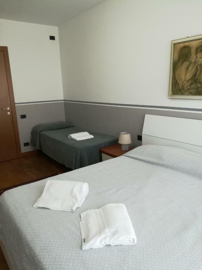 Mirabell Hotel Trezzo sull'Adda Luaran gambar